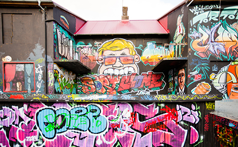 渠道正规的小七短信在线网页轰炸